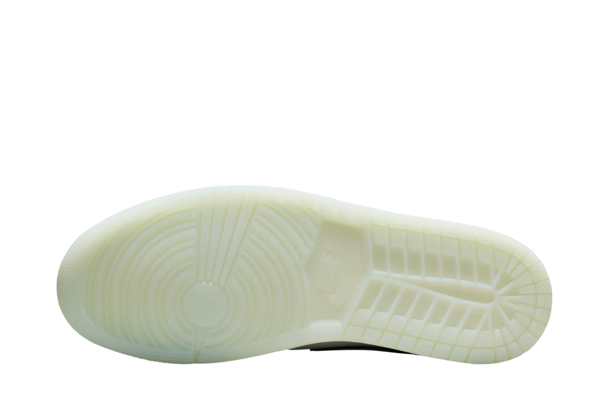 Tênis Air Jordan 1 Low "Lunar New Year" Photon Dust Cinza
