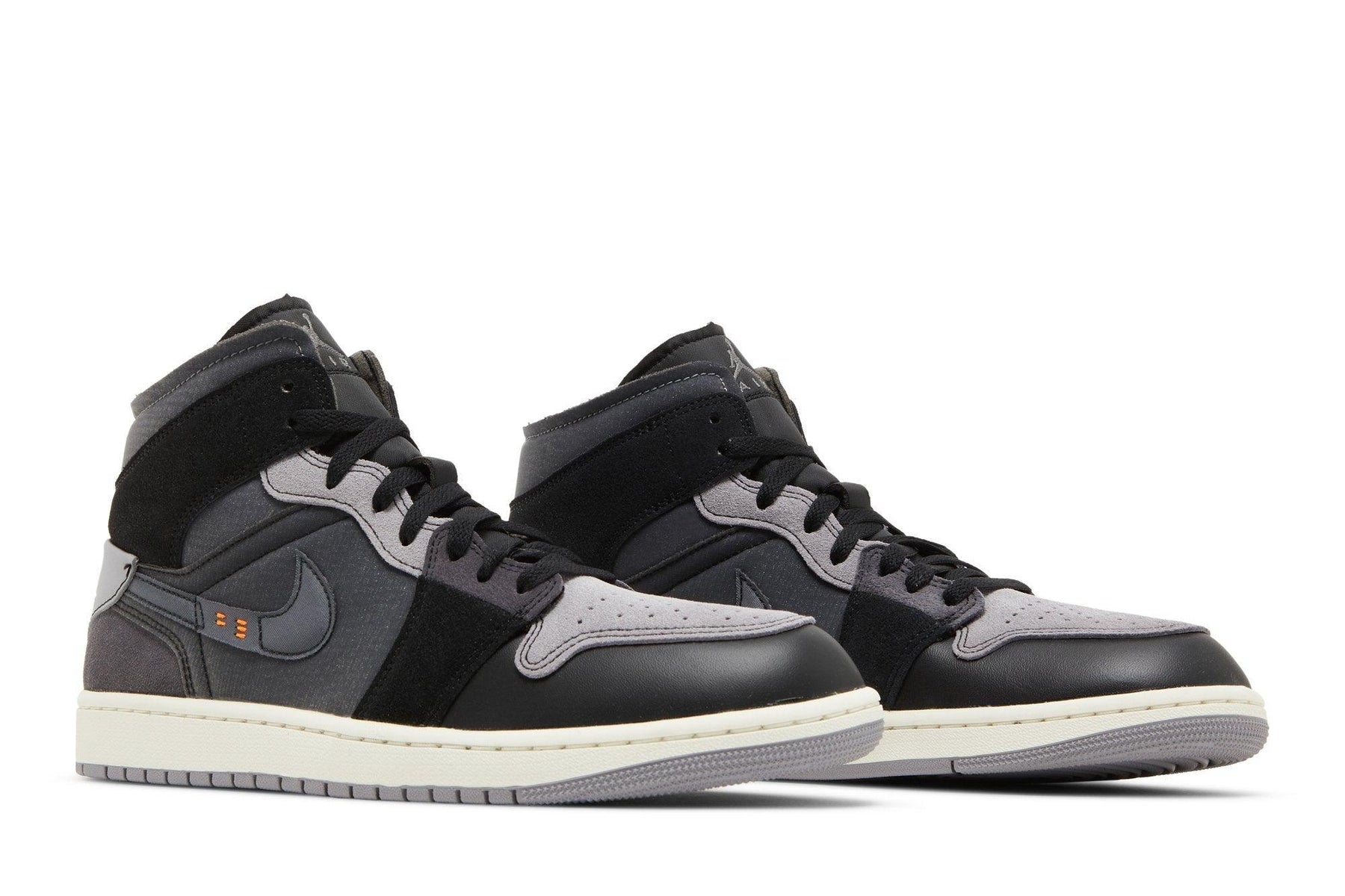 Tênis Air Jordan 1 Mid SE Craft Inside Out Black Preto