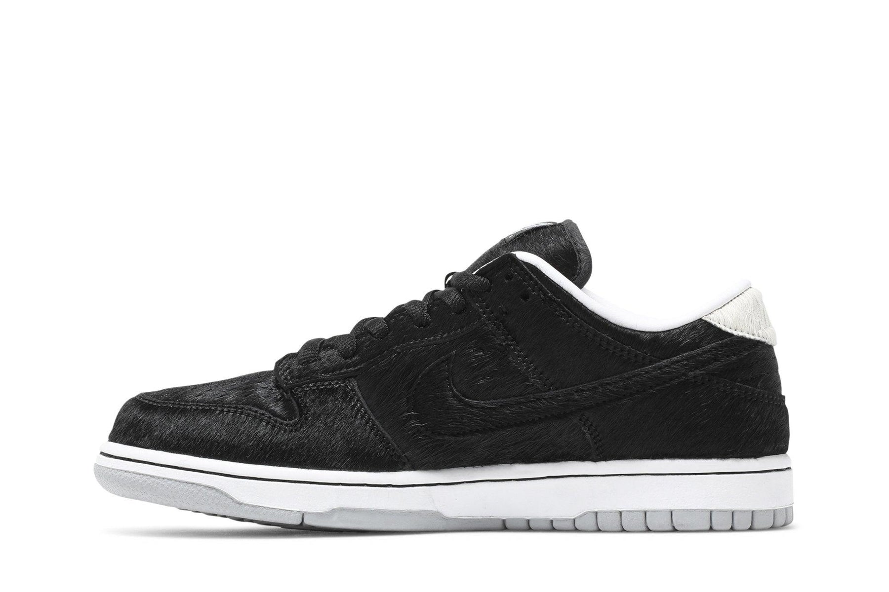 Tênis Medicom Toy x Nike SB Dunk Be@rbrick Preto