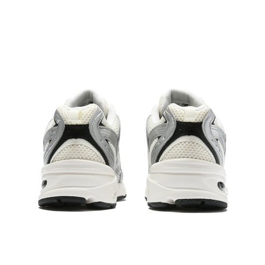 Tênis New Balance 530 Silver Black Cinza
