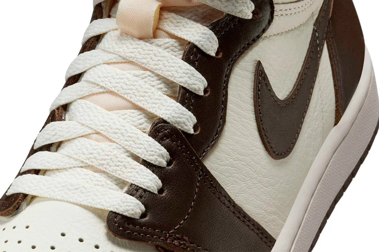 Tênis Nike Air Jordan 1 Retro High OG Light Madder Root Marrom