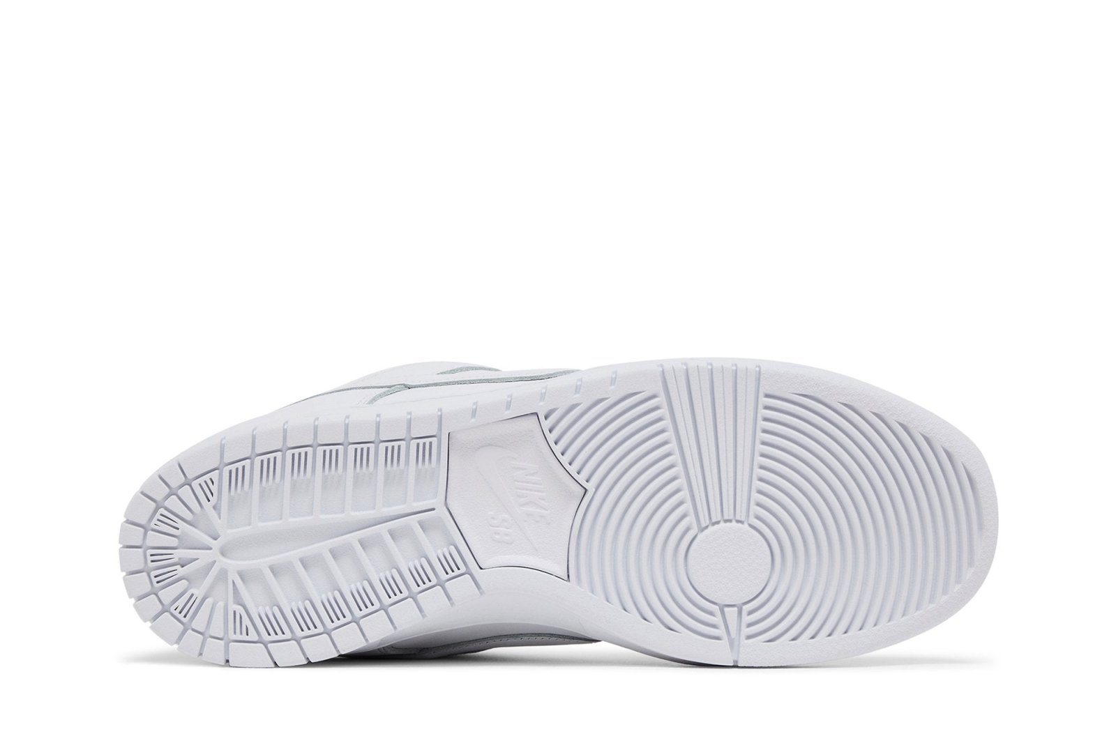 Tênis Nike SB Dunk Low Pro Triple White Branco