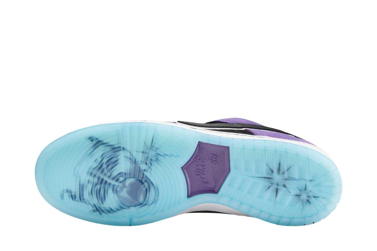 Tênis Nike SB Dunk Low Pro x Hayley Wilson Black and Court Purple Roxo