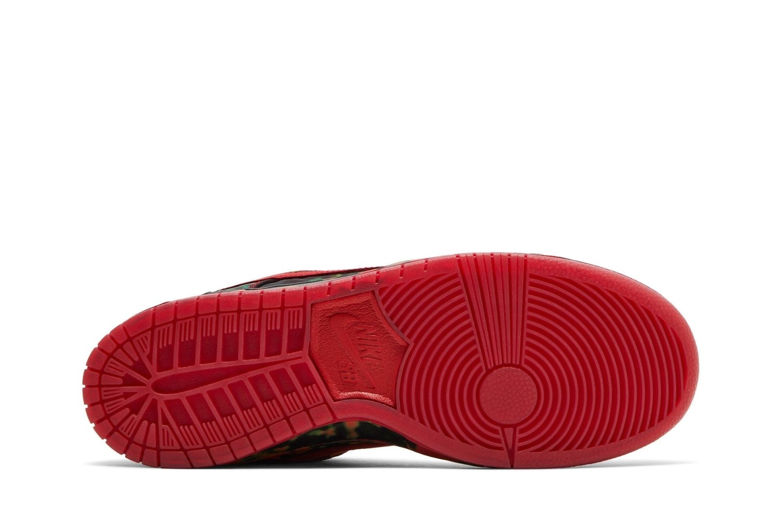 Tênis Nike SB Dunk Low x The Wizard of OZ Poppy Field Vermelho