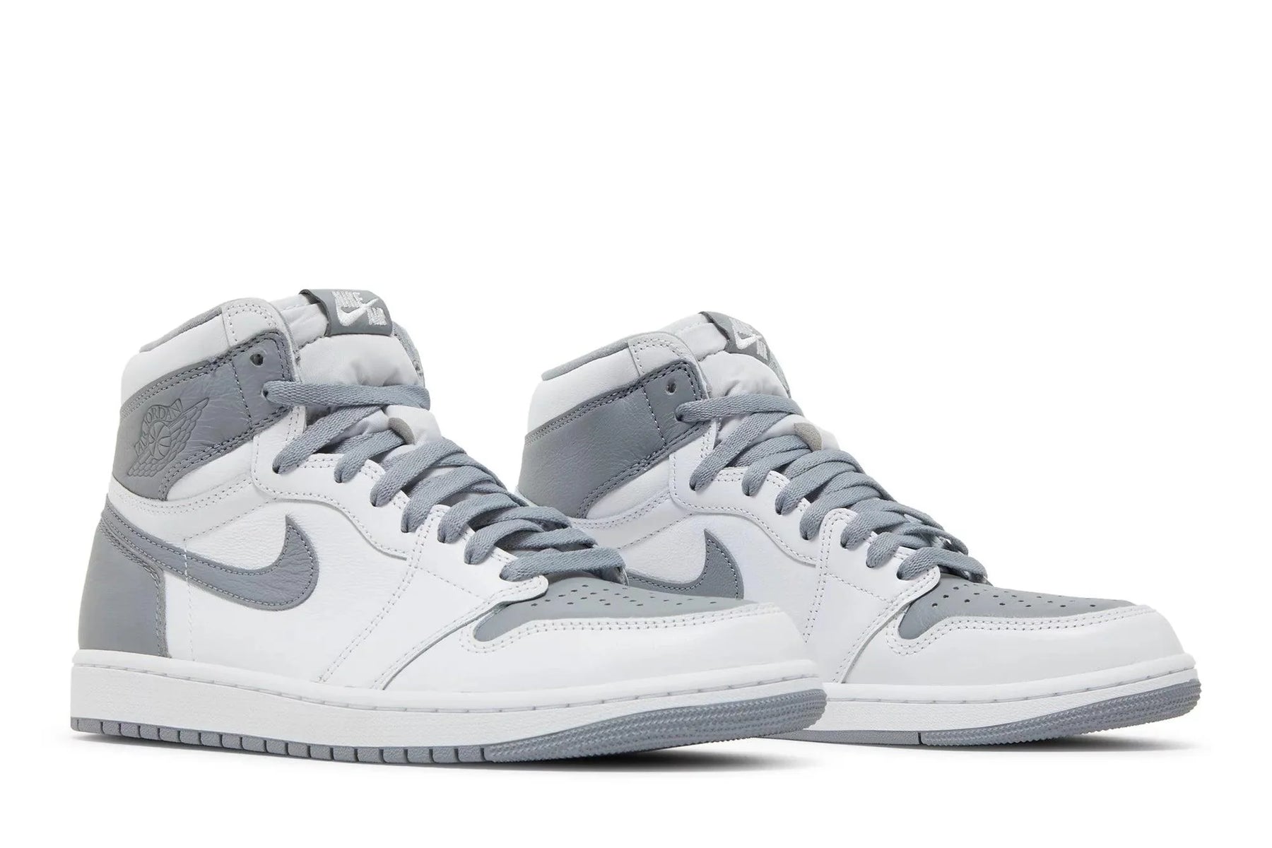 Tênis Air Jordan 1 High OG Stealth Cinza