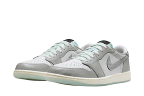 Tênis Air Jordan 1 Low "Lunar New Year" Photon Dust Cinza