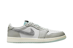 Tênis Air Jordan 1 Low "Lunar New Year" Photon Dust Cinza