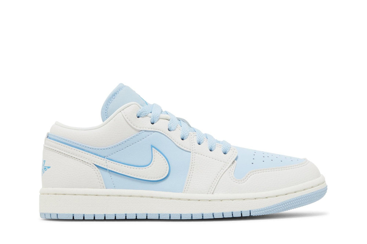 Tênis Air Jordan 1 Low SE Reverse Ice Blue Azul