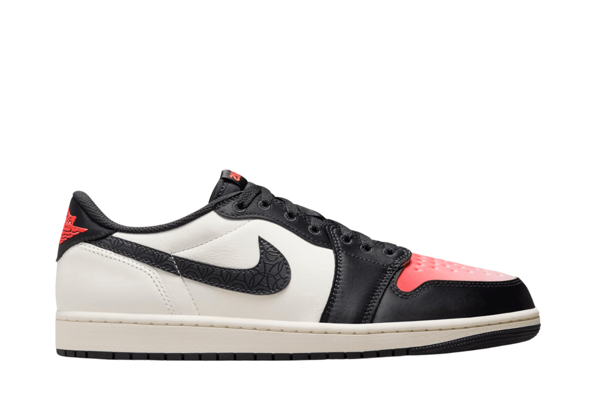 Tênis Air Jordan 1 Low x Paris Saint Germain Sail and Off Noir Preto