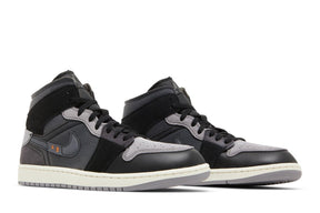 Tênis Air Jordan 1 Mid SE Craft Inside Out Black Preto