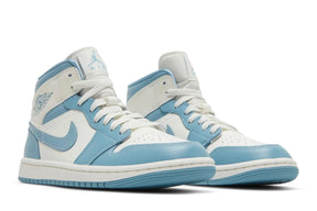 Tênis Air Jordan 1 Mid University Blue (UNC) Azul