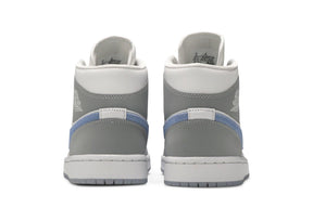 Tênis Air Jordan 1 Mid Wolf Grey Cinza