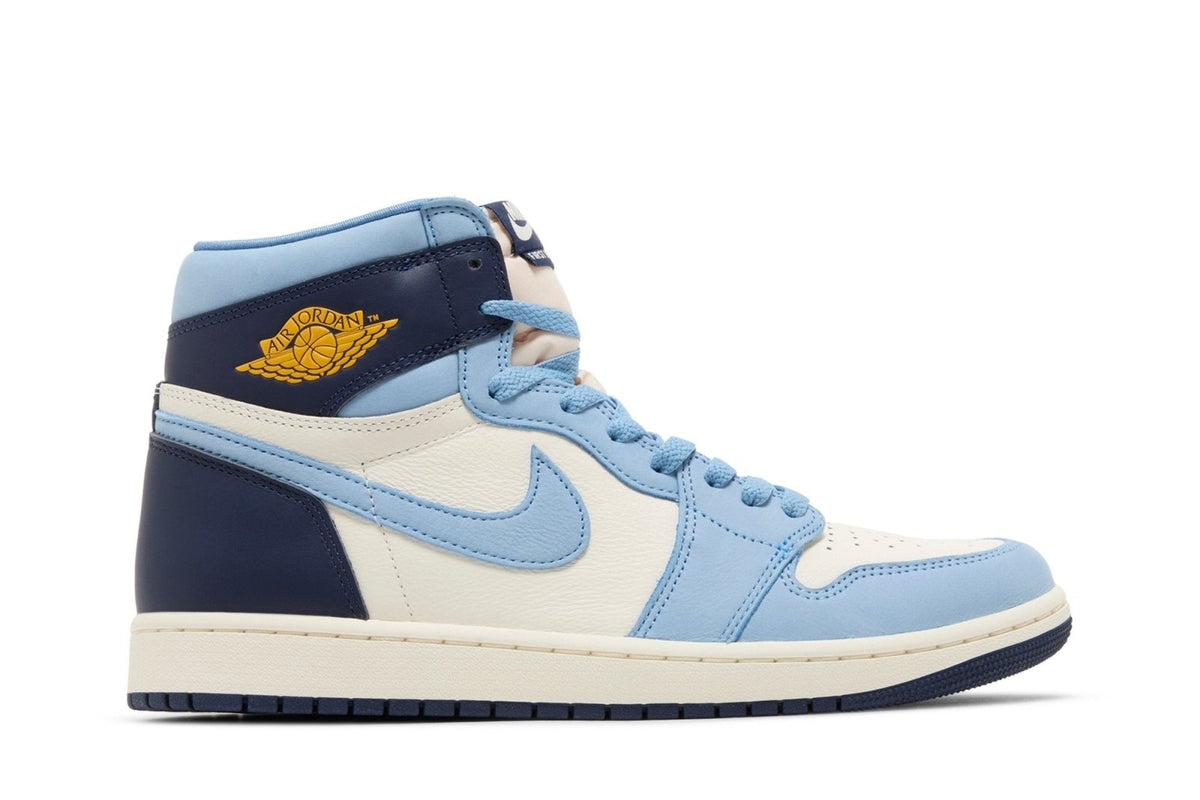 Tênis Air Jordan 1 Retro High Og First in Flight Azul