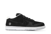 Tênis Medicom Toy x Nike SB Dunk Be@rbrick Preto