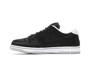 Tênis Medicom Toy x Nike SB Dunk Be@rbrick Preto