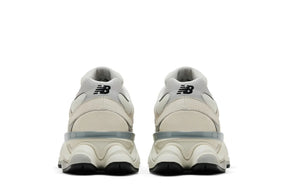 Tenis New Balance 9060 Sea Salt Raincloud Cinza