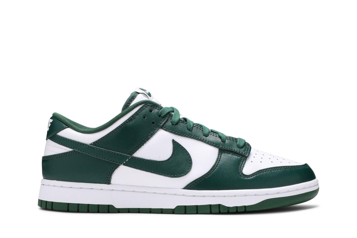 Tênis Nike Dunk Low Varsity Green  "Michigan State" Verde