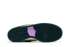 Tênis Nike Dunk SB x Alexis Sablone Chameleon Verde