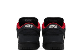 Tênis Nike SB Dunk Low Supreme 94 Black Preto